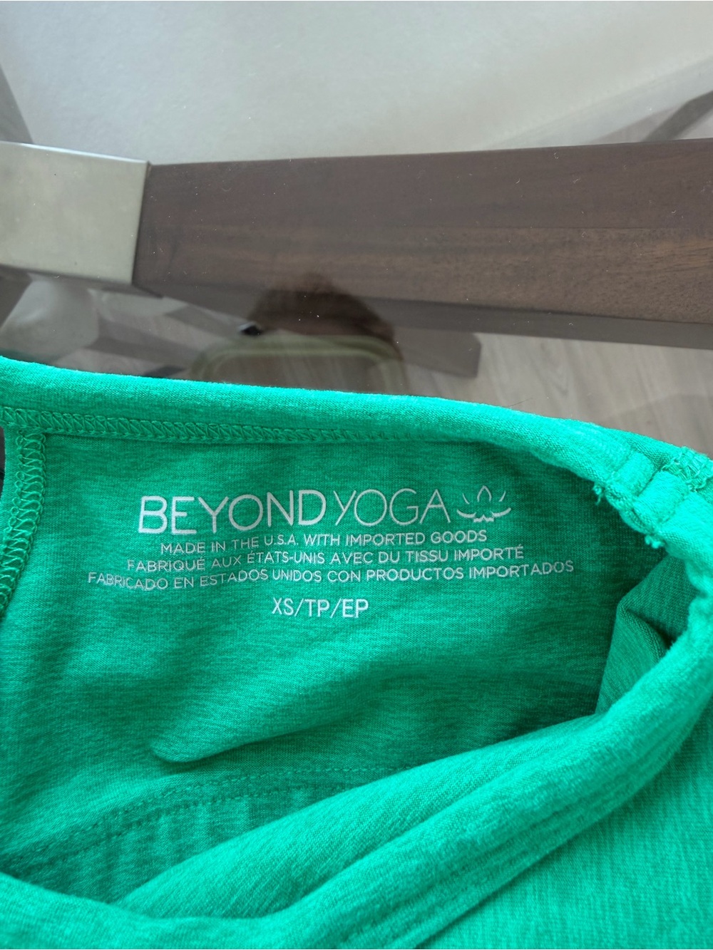 Beyond Yoga Green Cropped Tank Top - Strappy Back - Picture 3 of 3